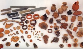 発掘された遺物の数々