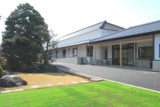 小山市立車屋美術館について01