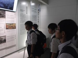広島平和記念資料館、原爆ドーム、原爆死没者慰霊碑等の見学1