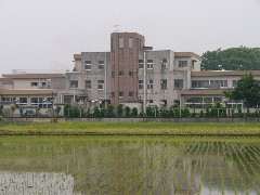 下生井小学校外観