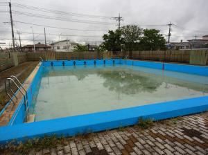 プール掃除１