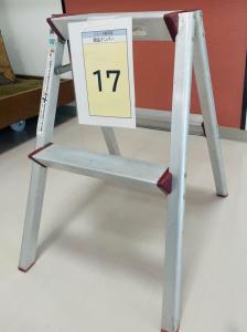 R7.7脚立C